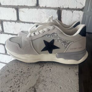 Vintage Havana White and Black Star Sneakers